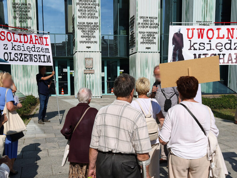 Rezultat postępowania w sprawie aresztowania księdza Olszewskiego: Ujawnione nieprawidłowości