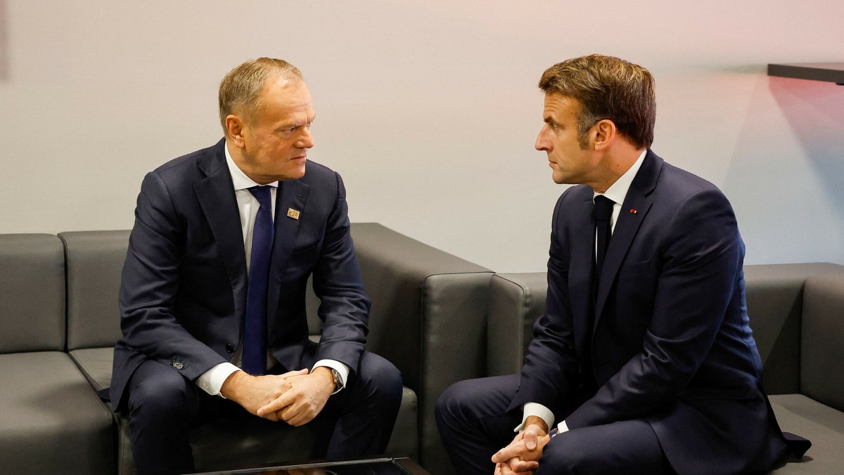 Donald Tusk oraz Emmanuel Macron przedyskutują kwestię misji pokojowych na Ukrainie. "Rozmieszczenie polskich wojsk byłoby uzasadnione wyłącznie pod egidą NATO".