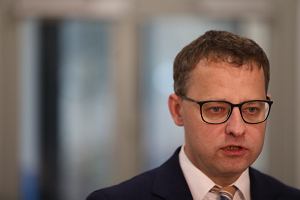 Romanowski apeluje do Tuska o zwrot kraju, grożąc dożywotnim więzieniem