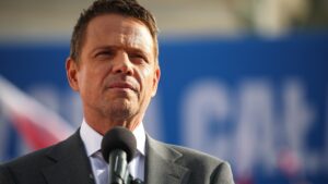 Oto trzy propozycje unikalnych, ale zachowujących sens tytułów: 1. Dlaczego Rafał Trzaskowski przegrał? "Wielu polityków nadal nie wyciągnęło wniosków" 2. Przyczyny porażki Rafała Trzaskowskiego – wciąż niezrozumiane przez polityków 3. Skąd porażka Trzaskowskiego? "Nie każdy polityk wyciągnął odpowiednie lekcje"