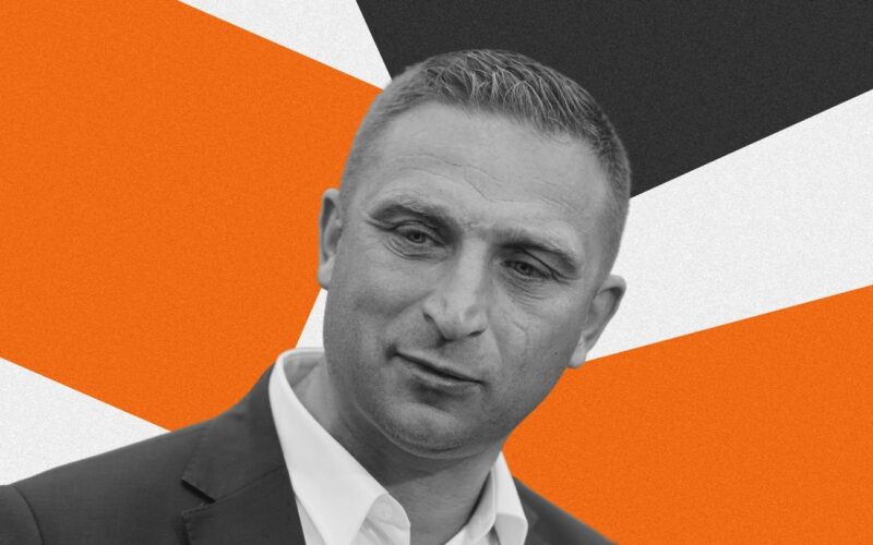 Znamy Bąkiewicza: "Impulsywny, robił teatr, czasem zaskakiwał". O bliskich relacjach i kulisach jego zachowania