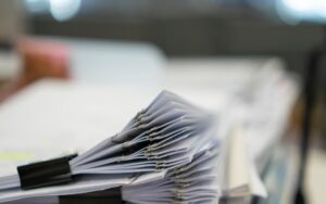 Rekordowa liczba raportów w jeden dzień – fala publikacji na niewielkim parkiecie