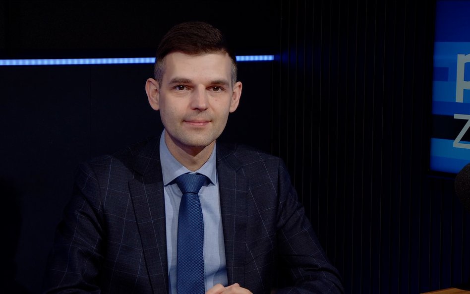 Wyczekiwanie decyzji Fed