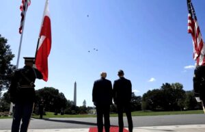 Nawrocki świętuje sukces, lecz trudno pominąć, że Trump często rzuca obietnice bez pokrycia