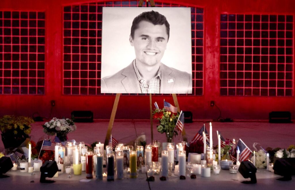 Charlie Kirk: polityczna trucizna i samotność. Nikt nie chce jego zabójcy w swojej drużynie