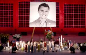 Charlie Kirk: polityczna trucizna i samotność. Nikt nie chce jego zabójcy w swojej drużynie