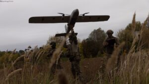 Ukraińskie drony uderzają w rafinerie – Rosja traci codziennie milion baryłek ropy