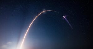 Historia pierwszego drewnianego satelity, który dotarł na Międzynarodową Stację Kosmiczną (ISS)