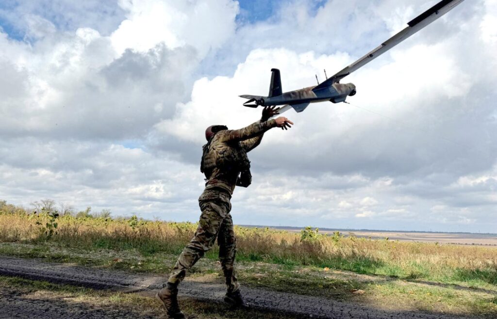 Zaktualizowany i unikalny tytuł o zachowanym znaczeniu: 1359. dzień działań zbrojnych: Czy ubezpieczenie obejmuje te sytuacje? Rosja również posiada już własne siły dronów