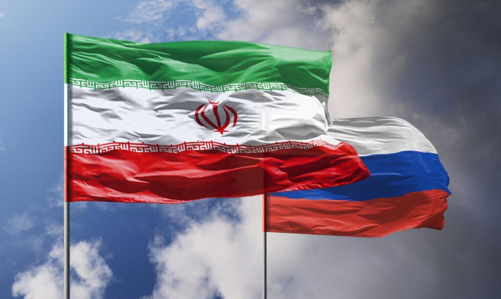 Oto kilka propozycji przeredagowanego tytułu: 1. Iran wynosi trzy nowe satelity na orbitę dzięki rakiecie z Rosji 2. Trójka irańskich satelitów umieszczona na orbicie przy pomocy rosyjskiej rakiety 3. Rosyjska rakieta wynosi na orbitę trzy satelity należące do Iranu 4. Trzy irańskie satelity znalazły się na orbicie dzięki rosyjskiej rakiecie 5. Start rosyjskiej rakiety wyniósł na orbitę kolejne trzy satelity Iranu Jeżeli wskazany jest konkretny styl albo długość tytułu — napisz, dopasuję tytuł do tych wymagań.